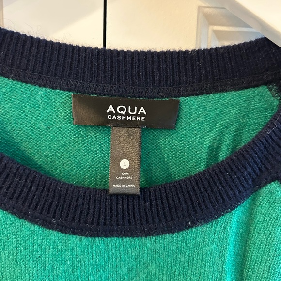 NWOT Aqua cashmere sweater - Picture 2 of 2